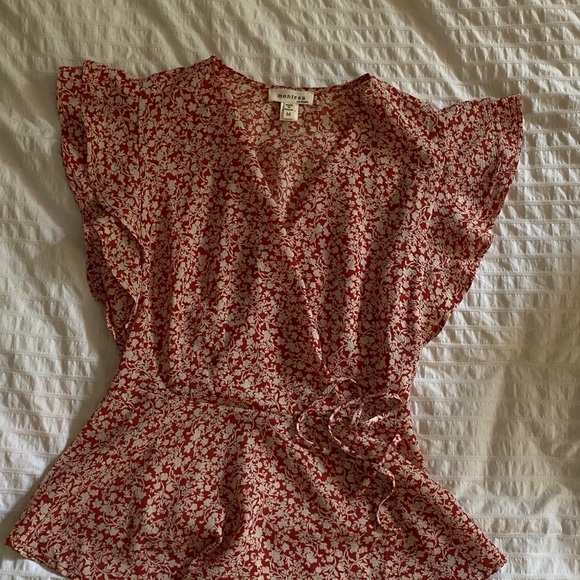 floral blouse - Picture 2 of 3